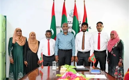 ތުޅަދޫ ކައުންސިލަށް އެއްބާރުލެއްވުން ދިނުމަށް މަލަ ގެ  ޕޮލް އަށް ވޯޓު ދެއްވަވާ