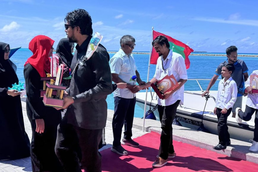 ބ.އަތޮޅު ޤުރްއާން މުބާރާތް 1447 ގަ ފަޚުރުވެރި ކާމިޔާބަކާއެކު ރަށަށް ...