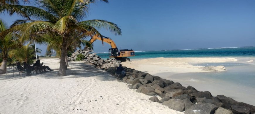 ތުޅާދޫ އެއަރ ޕޯރޓުގެ މަސަކަތް މިއަދު ވެސް ބާރަށް ކުރިއަށް