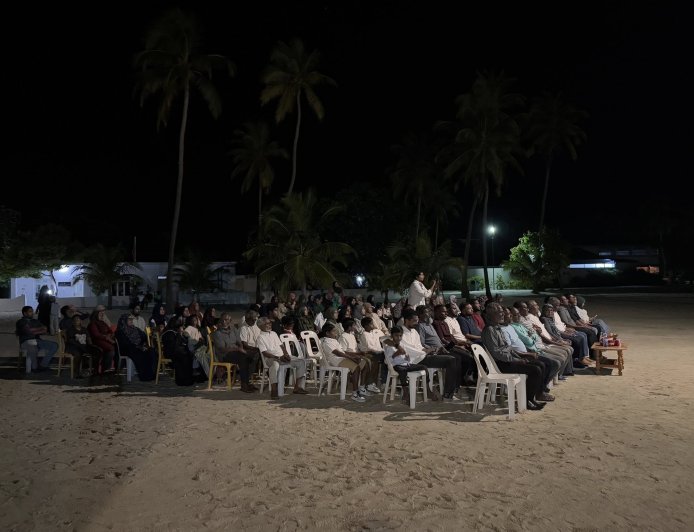 ދަ ހޯކްސްގެ ފަރާތުން ކަމަދޫ ރައްޔިތުންނަށް ދެއްވާ 5 ވަނަ އުމްރާ ދަތުރުގެ  15 ނަސީބުވެރިން ހޮވައިފި