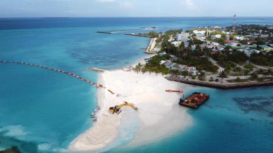 ތުޅާދޫ ގެ ބިން ސަތުވަންނަ ހެކްޓަރަށް ފައްސި ވަމުންދާއިރު ......