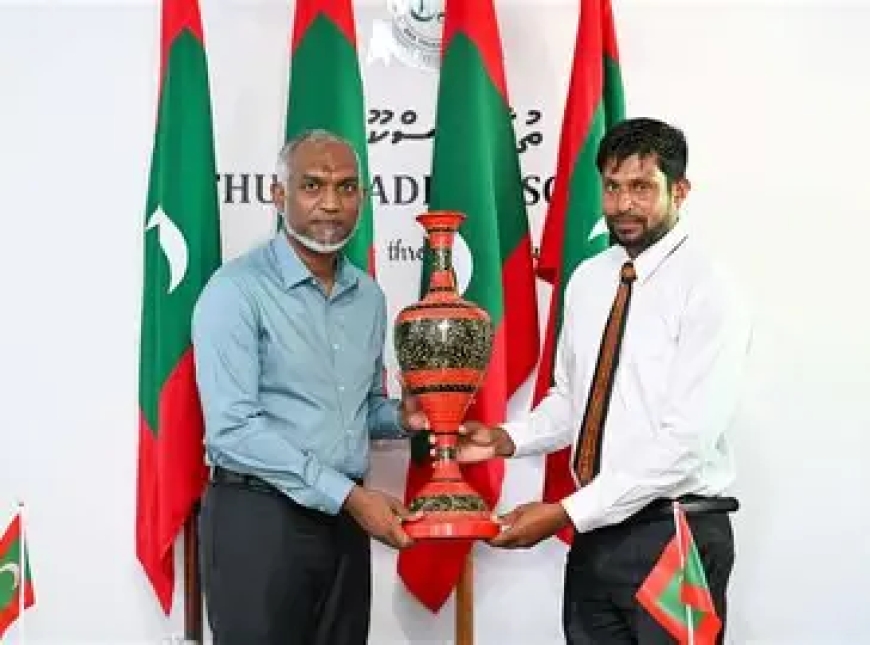 އެއަރޕޯޓް ގެ މަސައްކަތް ކުރިއަށް ދާގޮތް ސަރުކާރުން، ކައުންސިލާއި ހިއްސާ ކޮށްފައި ނެތްކަން ހިތާމަ އާއެކު ފާހަގަ ކޮށްލަން - ތުޅާދޫ ކައުންސިލް ރައީސް