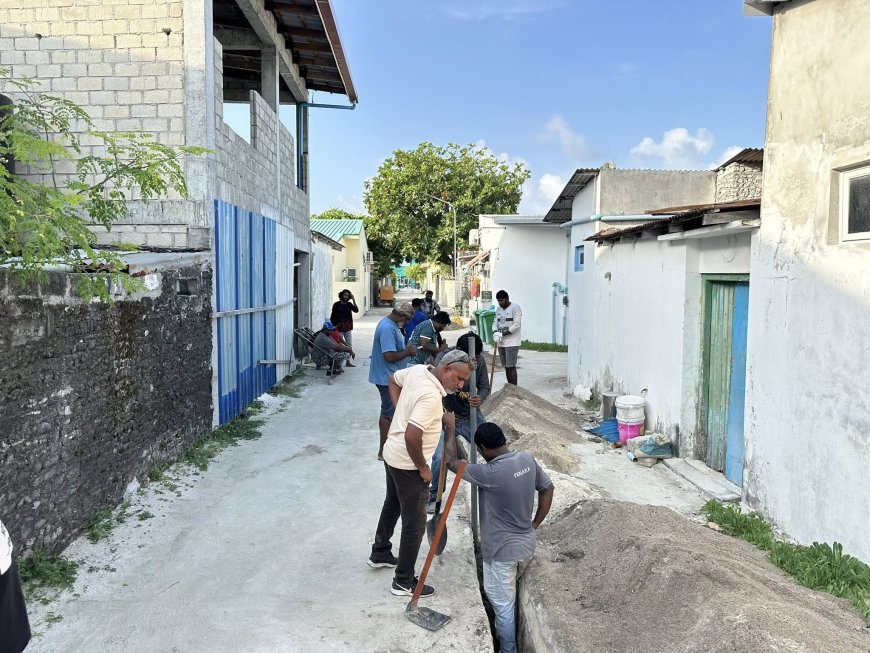 ހައި ވޯލްޓޭޖް ކޭބަލް އެޅުމަށްޓަކައި، ކޯރު ކޮނުމުގެ މަސައްކަތް ފަށައިފި