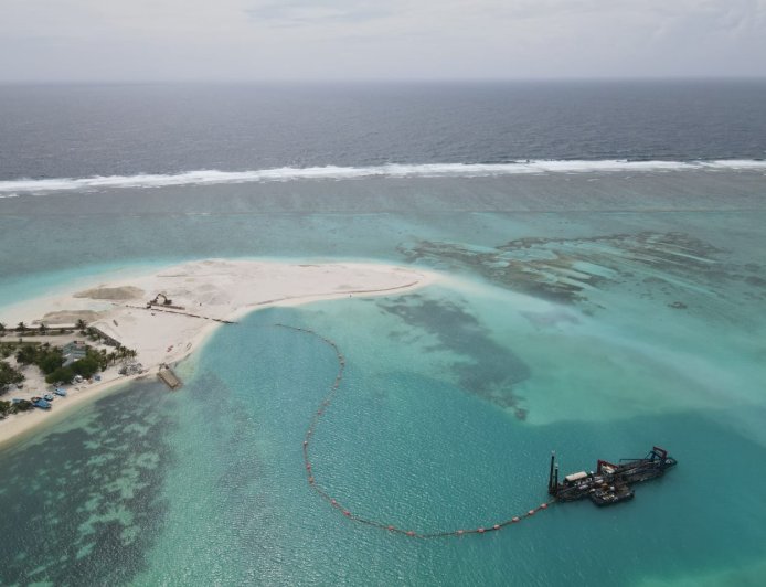 މިއަދު ވެސް ތުޅާދޫ އެއަރޕޯޓުގެ މަސައްކަތް ކުރޭ އެކަމަކު..
