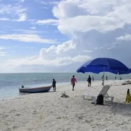 ރަށުގެ އިޖްތިމާޢީ ސަރަޙައްދު ސާފުކޮށް ބޭއްވުމަށް